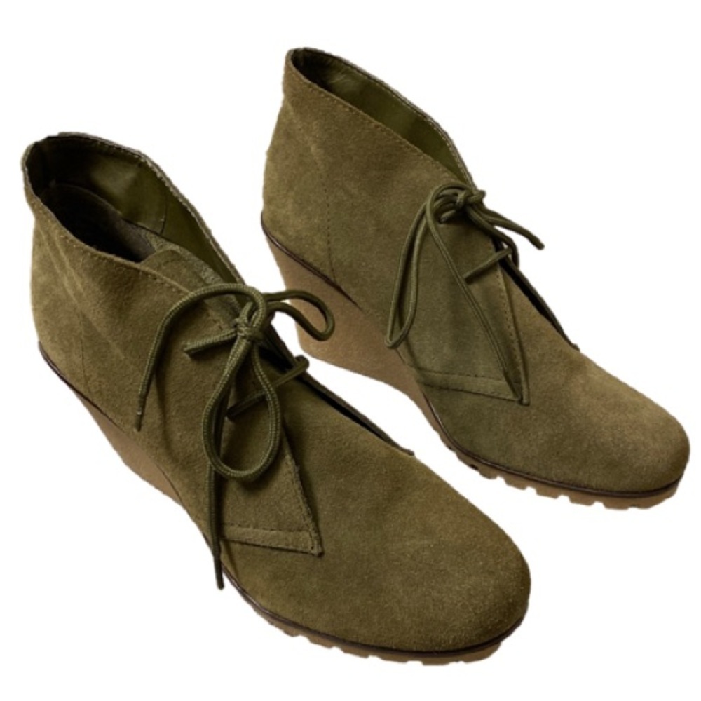 Kelsi Dagger Fanetta Suede Wedge Ankle Booties Olive Green Size 9.5 Boho